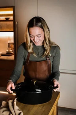 Nordwik Støbejernsgryde Oval Emaljeret 6,5 L -KitchenTime butik 4d3f621c a7f3 4eac 82ea cf1eba3f6d75