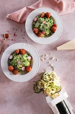 IMK InMyKitchen Spiralizer Foldbar Grøntsagsskærer M/4 Blade -KitchenTime butik 61782eec c4ad 467e 99d9 816f2715999d