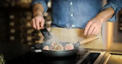 Nordwik Stegepande Støbejern 28 Cm Med Håndtag I Valnøddetræ Og Glaslåg 12 Nordwik Stegepande Støbejern 28 Cm Med Håndtag I Valnøddetræ Og Glaslåg -KitchenTime butik 6ed83849 1108 4f09 85d7 b60a7d1b544f