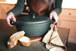 Nordwik Støbejernsgryde Oval 4 L Sort -KitchenTime butik b632a012 5116 4076 a2a8 6b84bf412c2c